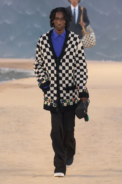 Look 2